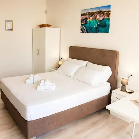 Pensionat Resthouse The Village 3*